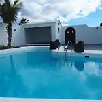 Angela, Piscina Privada Climatizada Y Vistas Al Mar Cerca De Puerto Del Carmen 1200 Metros A Tu Disposicion 빌라 Mácher