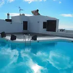 Angela, Piscina Privada Climatizada Y Vistas Al Mar Cerca De Puerto Del Carmen 1200 Metros A Tu Disposicion