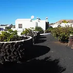 빌라 Angela, Piscina Privada Climatizada Y Vistas Al Mar Cerca De Puerto Del Carmen 1200 Metros A Tu Disposicion