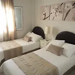 빌라 Angela, Piscina Privada Climatizada Y Vistas Al Mar Cerca De Puerto Del Carmen 1200 Metros A Tu Disposicion *