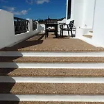 Angela, Piscina Privada Climatizada Y Vistas Al Mar Cerca De Puerto Del Carmen 1200 Metros A Tu Disposicion 빌라 *