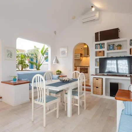 빌라 Angela, Piscina Privada Climatizada Y Vistas Al Mar Cerca De Puerto Del Carmen 1200 Metros A Tu Disposicion