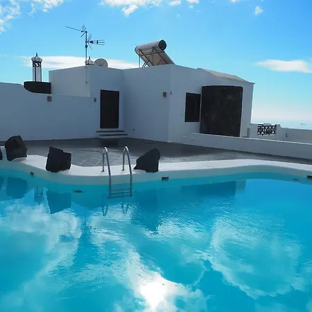 Angela, Piscina Privada Climatizada Y Vistas Al Mar Cerca De Puerto Del Carmen 1200 Metros A Tu Disposicion