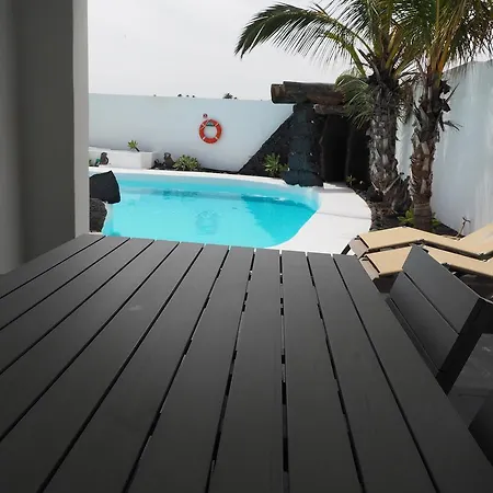 Angela, Piscina Privada Climatizada Y Vistas Al Mar Cerca De Puerto Del Carmen 1200 Metros A Tu Disposicion Mácher