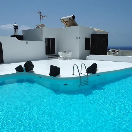 Angela, Piscina Privada Climatizada Y Vistas Al Mar Cerca De Puerto Del Carmen 1200 Metros A Tu Disposicion Mácher