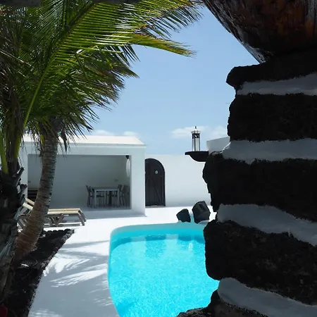 Angela, Piscina Privada Climatizada Y Vistas Al Mar Cerca De Puerto Del Carmen 1200 Metros A Tu Disposicion 别墅 Mácher