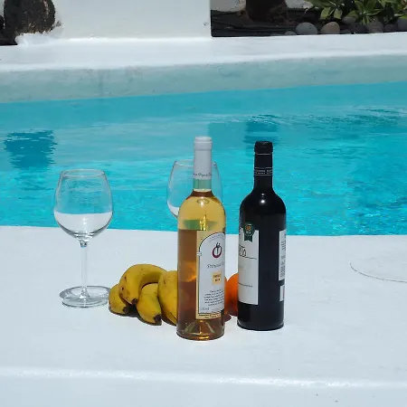 Angela, Piscina Privada Climatizada Y Vistas Al Mar Cerca De Puerto Del Carmen 1200 Metros A Tu Disposicion 别墅